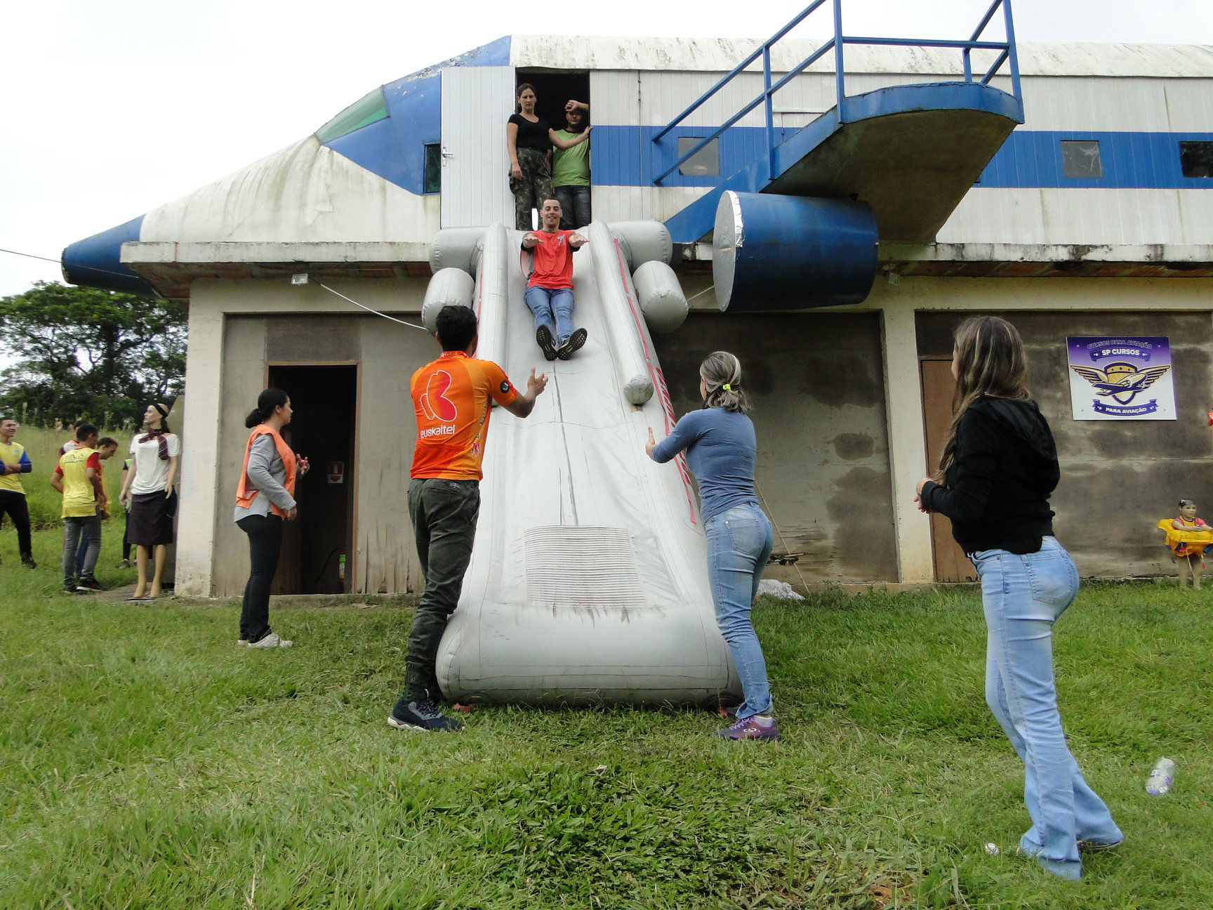 Sobrevivência no Mar - Treinamento Prático